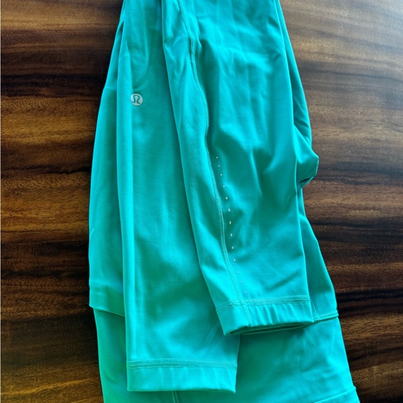 Workout Clothes - Picture 3 of 5